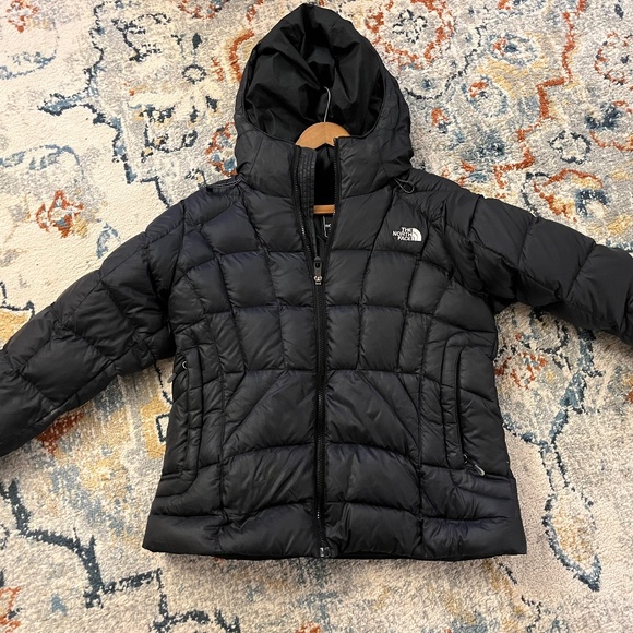 The North Face Black Puffer Jacket - Picture 1 of 7